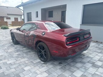 Dodge Challenger R/T 5.7 2018r automat - 11