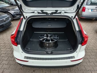 Volvo V60 Diesel 145kW Geartronic 63tkm - záruka Autodraft - 11