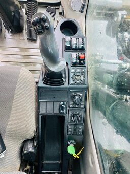 Kolové rypadlo Volvo EW160E - 11