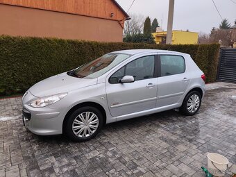 Peugeot 307 1.6 benzín - 11