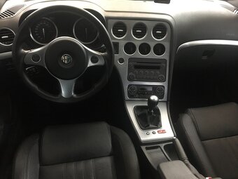 ALFA ROMEO 159 1.8TBi Sport paket TOP STAV - DPH 1.majitel - 11