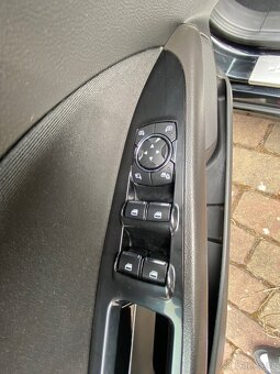 Ford Mondeo, 2.0 TDCi, automat, 4x4, SK, 132kW - 11