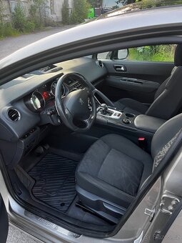 Peugeot 3008 2.0HDI hybrid - 11