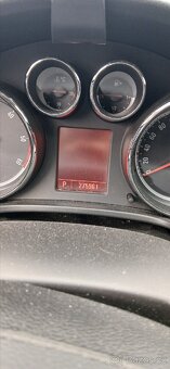 Opel Insignia 2.0 CDTI 118KW 4x4 - 11