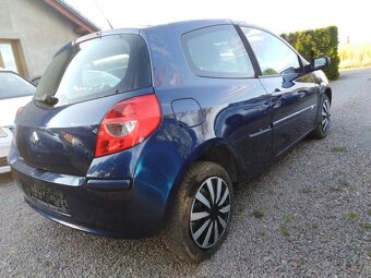 RENAULT CLIO 1,2-16V  III., BENZIN 55 KW RV 2006 ZA 35000 KČ - 11