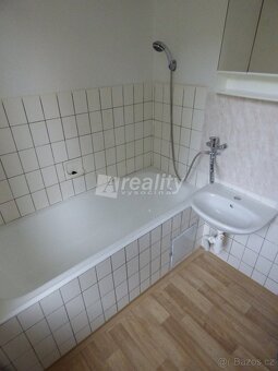 Pronájem bytu 2+1 s balkonem, Náměšť nad Oslavou - 11