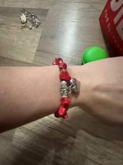 Korálky, náhrdelník, náramky - 11