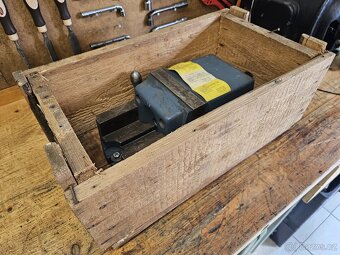 Strojní svěrák nový - 11