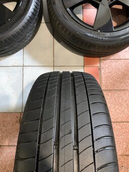 Alu kola Škoda R17 5X112 LETNÍ PNEU 225/45 R17 DENOM - 11