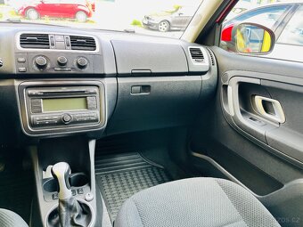 ŠKODA FABIA 1.2 i BENZÍN KLIMA ALU KOLA NAJETO JEN 64 TIS KM - 11