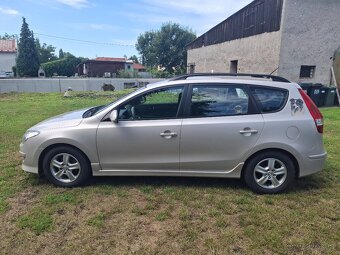 Hyundai i30CW 1,6CRDi 85kw, rok výroby 2011, najeto 310000km - 11