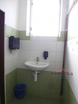 Prodej budovy 4+1 s velkým pozemkem, Křišťanovice - 11