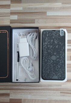 Smatfon S24 Ultra 2TB+2 sim+paměťová katra, nový. - 11