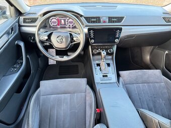 ŠKODA SUPERB COMBI 2.0 TDI STYLE - 11