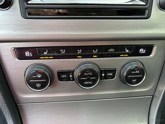 Volkswagen Golf,  2.0 TDi 110 kW XENON NOVÉ ROZVODY  - 11