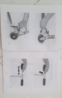 Růžová koloběžka Spokey Glossy skládací do 50 kg - 11