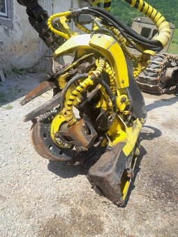 Harvestor,vyvažečka john deere - 11