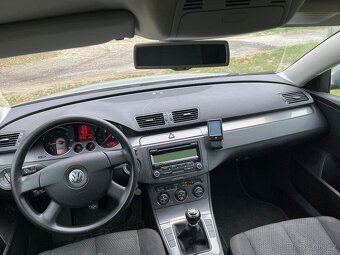 Volkswagen Pasat 1.9 TDI 77 KW r.v.2009 - 11