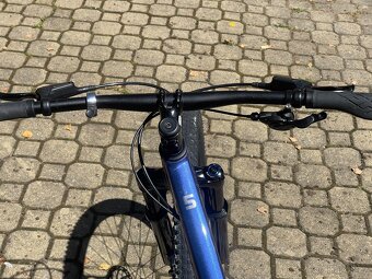 Trek Marlin, velikost S, 27,5 kola, od 155cm Rockshox Judy - 11