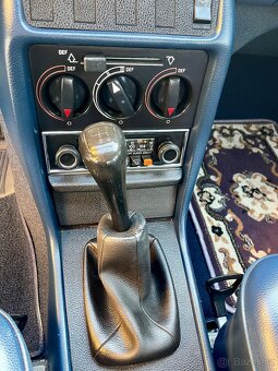 Mercedes benz w123 250 - 11