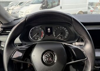 Škoda Octavia TSI 81kW Active 22tKm benzín manuál 81 kw - 11