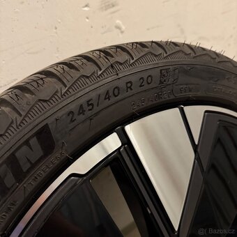Zimní kola Volvo EX30 245/40 R20 - 11