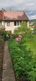 Prodej dvougeneračního řadového rodinného domu - 11