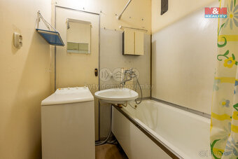 Prodej bytu 3+1, 70 m², Beroun, ul. Na Parkáně - 11