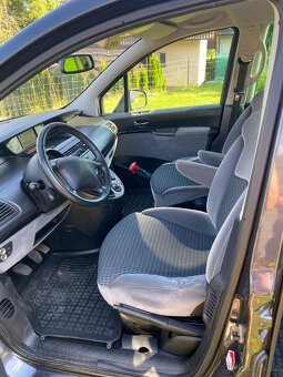 Citroen C8 HDI - 11