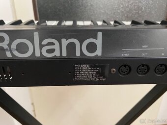 Roland Juno1 - 11