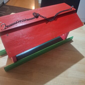 Krmítko pro ptáčky - 11