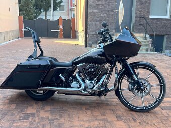 Harley Davidson street glide bagger - 11