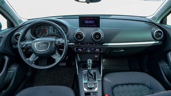 Audi A3 Sportback 1.6 TDI 105k DPF Style Ambition S tronic - 11