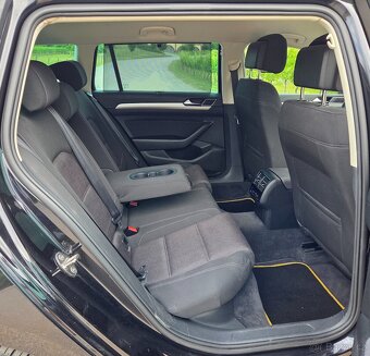 Volkswagen Passat 2.0 TDI 110KW/150 koní R.V.05/2015 - 11