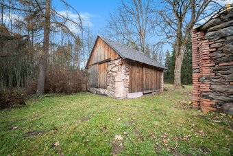 Prodej chalupy na samotě uprostřed lesa - 11