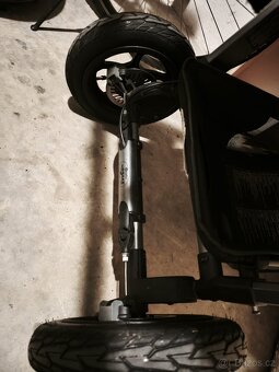 Sportovní kočárek - 11