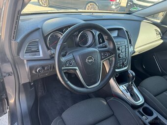 Opel Astra 2.0CDTi 121kw Automat - 11
