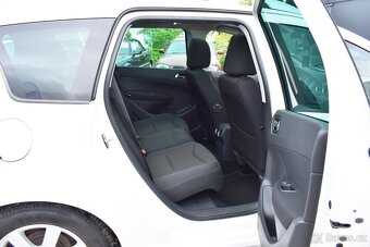 PEUGEOT 308 SW 2,0 HDI,STYLE,PDC,PANORMA,TOP - 11