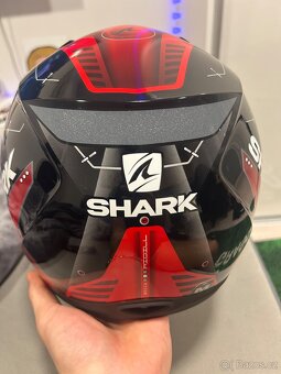 Shark Helma na motorku - 11