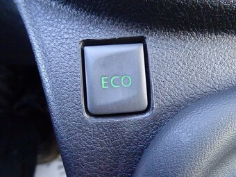 Opel Vivaro 1,6 dCi 92 kW L2H1,6míst,1x maj. nyní po servisu - 11