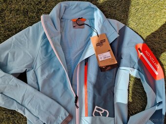 Stylová dámská bunda ORTOVOX: BERRINO JACKET, velikost (S) - 11