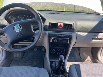 Škoda Octávia - 11