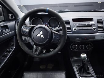 Mitsubishi Lancer EVO X - 11