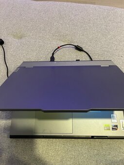 Nadupaný herní notebook lenovo log - 11