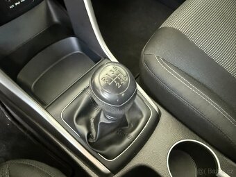 Hyundai i30 1.4 73 kW 1.majitel - 11