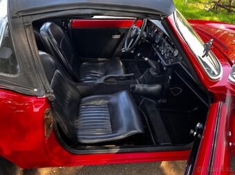 Triumph Spitfire 1300 MK IV Soft Top z roku 1972 - 11