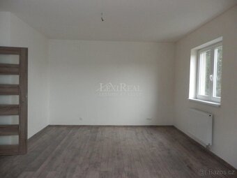 Prodej bytu 4+kk - 103 m2, zahrádka 70 m2 Stehelčeves - 11