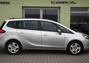 Opel Zafira TOURER 1.4T PO ROZVODECH 7MÍST - 11