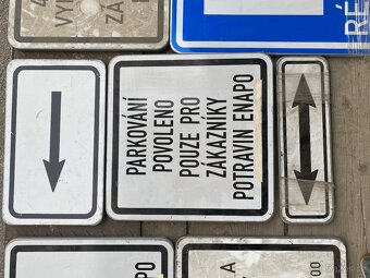 Dopravní značky, značení, parkování, dodatkové tabulky - 11