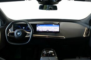 BMW iX xDrive 40, Záruka, Laser,Ventilace,HUD, tažné - 11